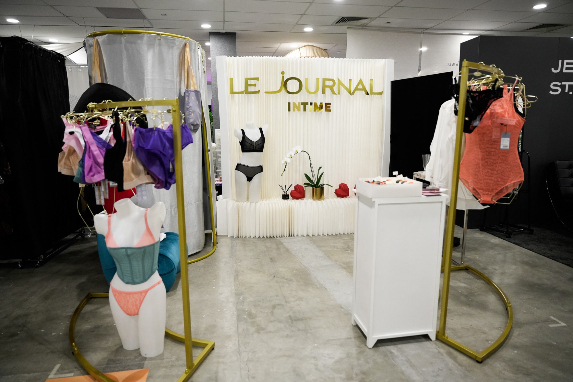 Le Journal Intime открывает представительство в Сингапуре